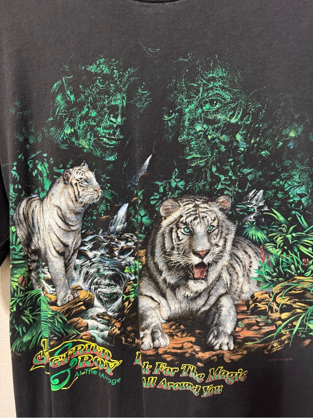 Black mens Graphic Tiger T-Shirt in Green and White